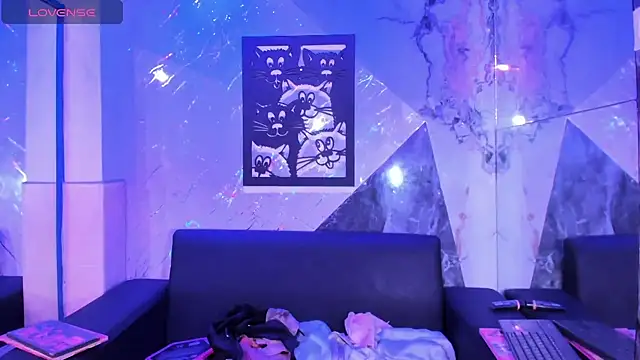 Isabella_stanford2 Show Webcam