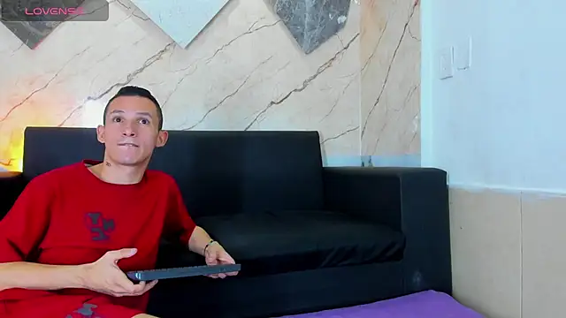 XXX chat uživo modela Isaak_26