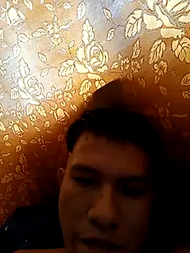 andreeww8989: διαδικτυακό σόου στην κάμερα