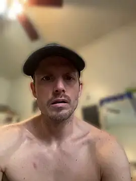 KBONE36: διαδικτυακό σόου στην κάμερα