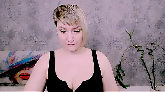 Djullia – Naživo XXX chat