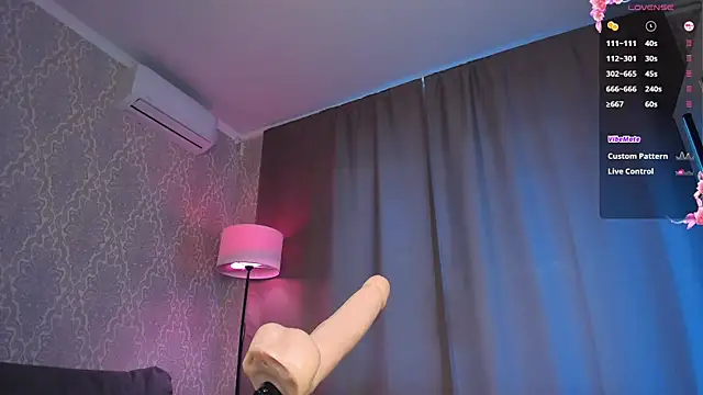 Juicy_Vikkin Live XXX chat