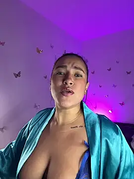 veronica__olsonn লাইভ XXX চ্যাট