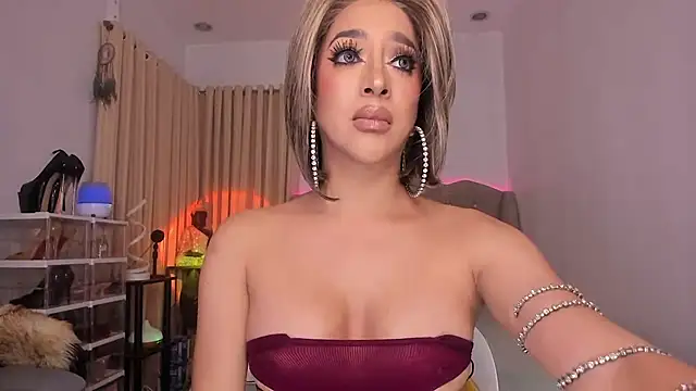 GoddessTransContessa Adlı Modelin Web Kamerası Şovu