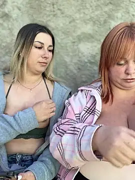 Вебкам-шоу SweetCuteGirls1023