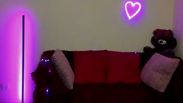 Chatroom XXX en direct de Alicia_love00