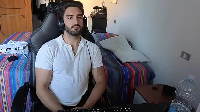 Al3xox02 – webcam-show