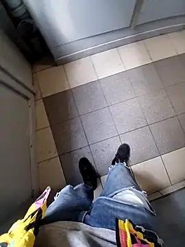 Mikaaa97 webkamerás műsora