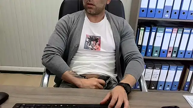 Evasionee 现场XXX聊天