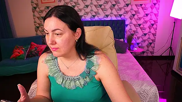 VelvetLuck live XXX chat