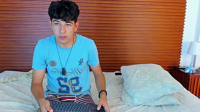 عرض كام peakk_twiinns