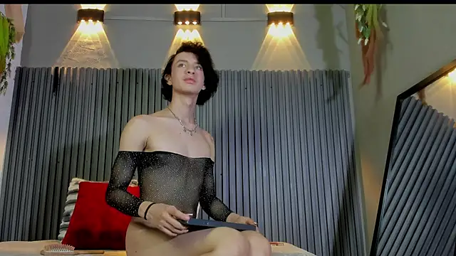 Emmyy_Fantasy Live XXX Chat