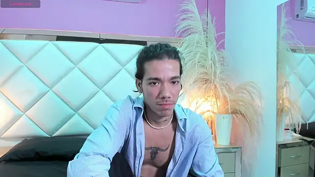 Show de AngeloRoush na webcam