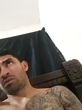 Show modela Alexsexygamer na web-kameri