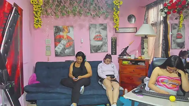 lesbiancuple Show Webcam