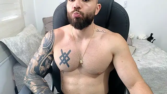 عرض كام Isaac_Carter