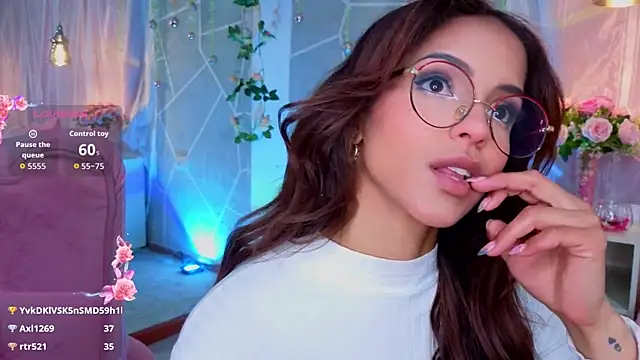 Chat +18 de EmmyCortez ao vivo