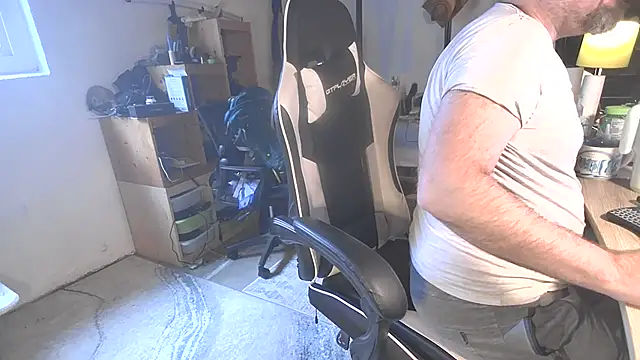 MagnusCockus live XXX chat