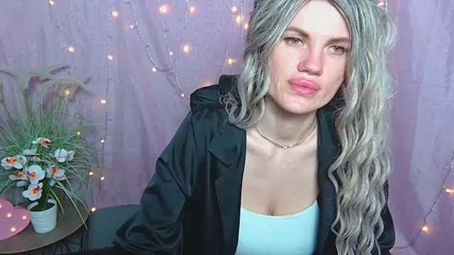 Chat XXX en directo de MilaLoona