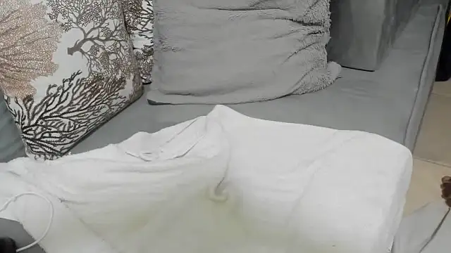 دردشة Tshanduk الجنسية المباشرة