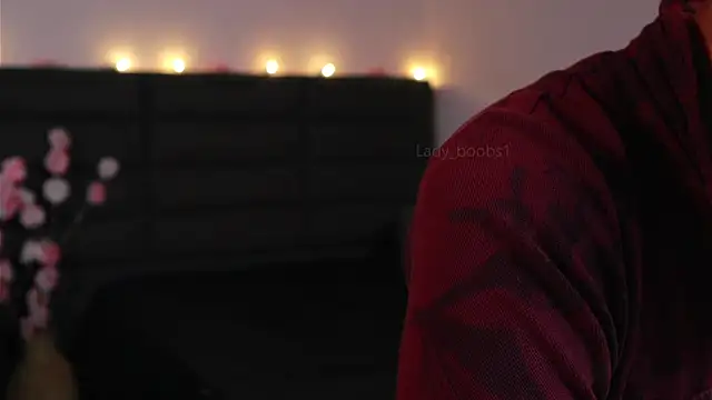 kathieandpovcock1 Show Webcam