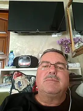 XXX chat uživo modela Tbone17