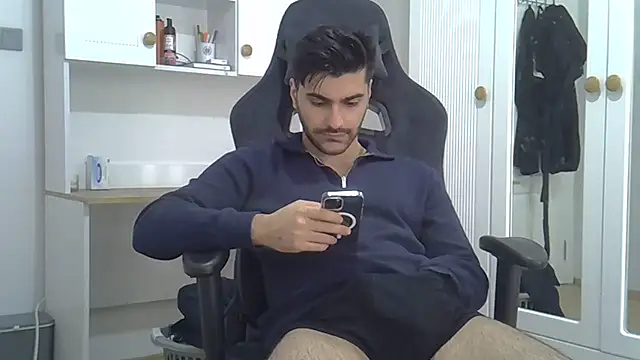 ciceroable élő XXX-chatje