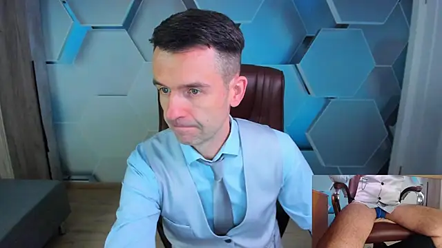 SteveTiger: вебкам-шоу