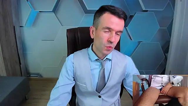 SteveTiger élő XXX-chatje