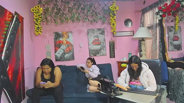 lesbiancuple's Live XXX Chat