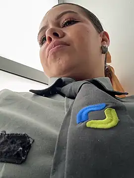 Онлайн чат XXX Ariana-07