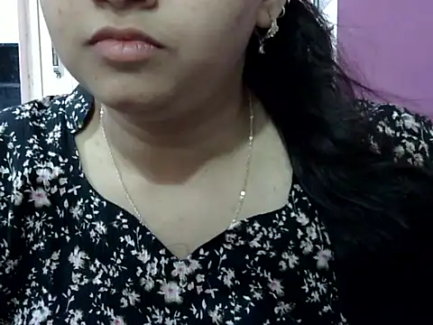 Cute_Aliyaa Chat XXX in diretta