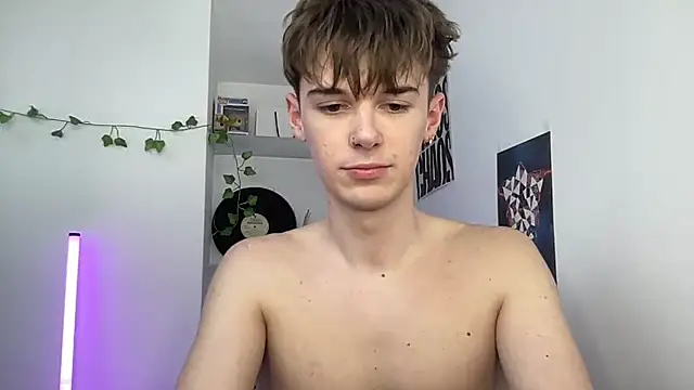 Онлайн чат XXX YourMilkyGuy