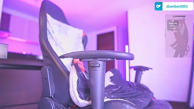 AmberRaus 现场XXX聊天