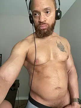 Pokazy przed kamerką – Fathero1time