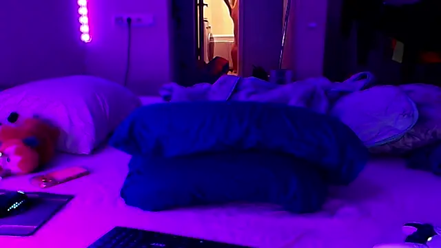 baphomet_from_ice Adlı Modelin Web Kamerası Şovu