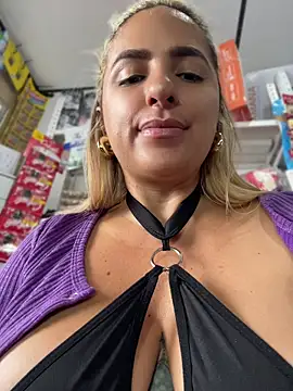 sammyqueenx21 Webcam Show