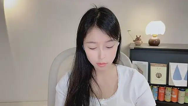 Onechestnut's Live XXX Chat