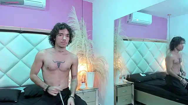 Show de AngeloRoush na webcam