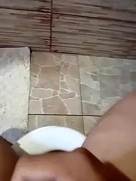 Show modela josue23cm na web-kameri