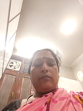 Hot-Sana2: απευθείας συνομιλία ΧΧΧ