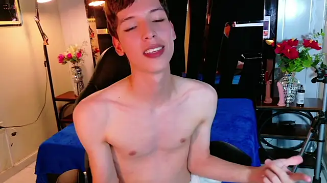 Stefany_PiInk: διαδικτυακό σόου στην κάμερα