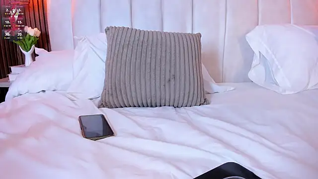 LisaLain Live XXX-chat