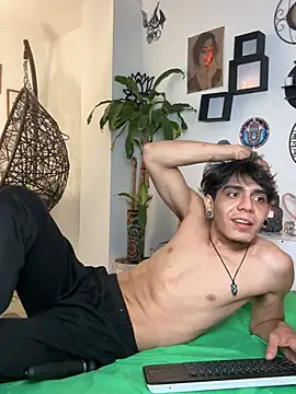 Pokazy przed kamerką – abrilandjulian