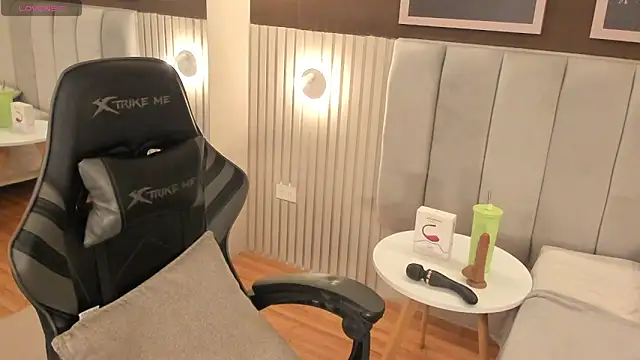 Chat XXX en directo de Skyyle_