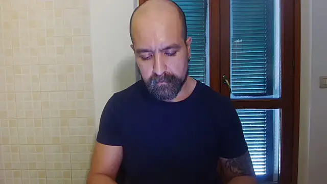 AMIRDIB2025 Show Webcam