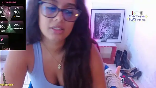 XXX chat uživo modela keyklin1