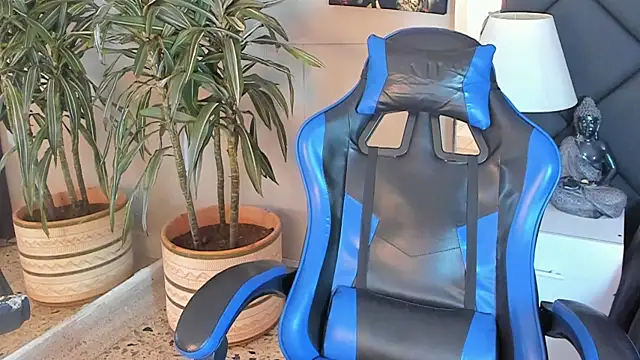 Pokazy przed kamerką – kai_storn