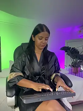 JANYLOVE__ – Naživo XXX chat