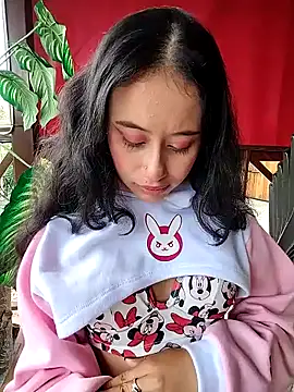 l0lita_emin Live XXX chat